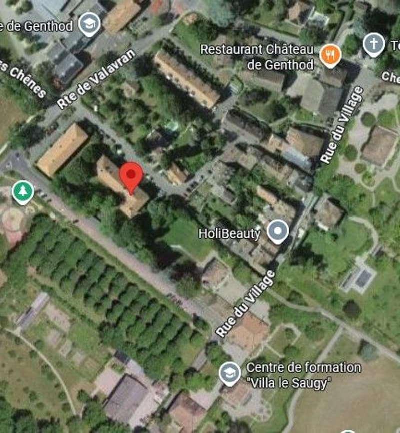 *Appartement loué au deuxième étage* (2)