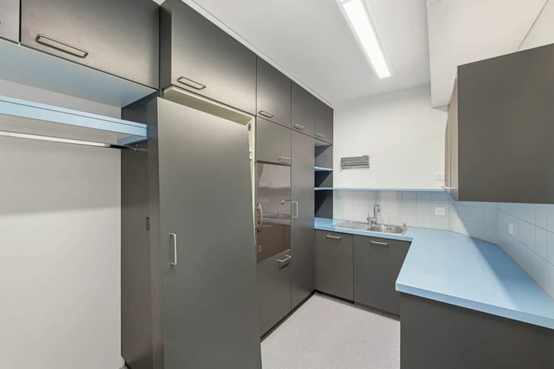 Superbe espace de bureaux rénové au Fronwagplatz (12)