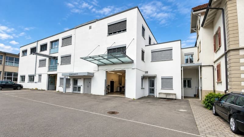 Attraktive Gewerbefläche mit ca. 130 m² - flexibel nutzbar an der Güterstrasse 6 in Feuerthalen (1)