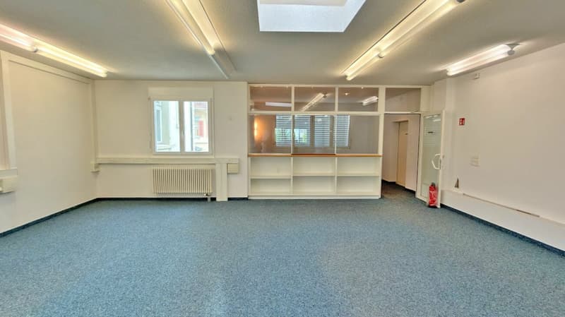 Attraktive Gewerbefläche mit ca. 130 m² - flexibel nutzbar an der Güterstrasse 6 in Feuerthalen (4)
