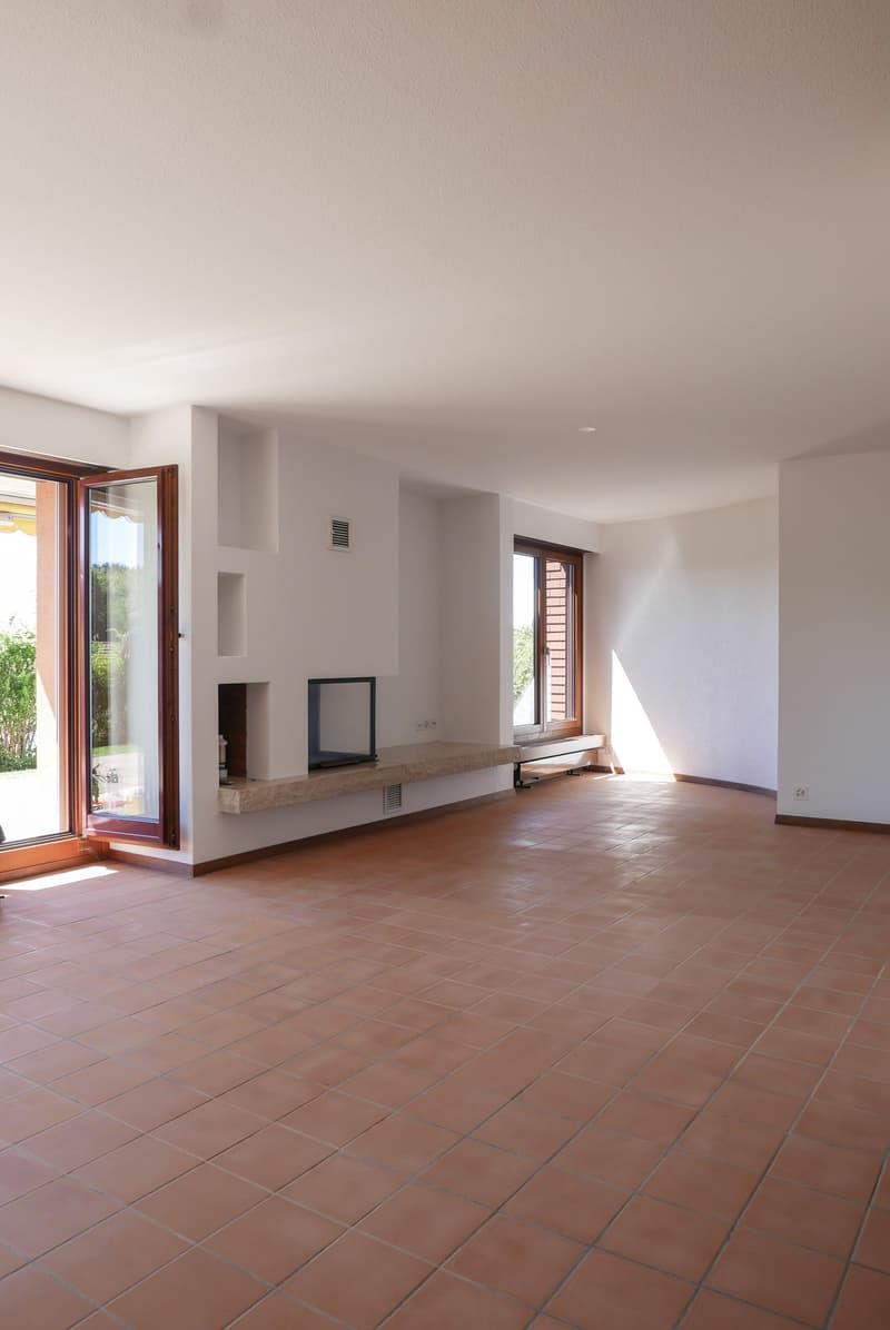 Grosszügige 5.5-Zimmer-Gartenwohnung mit 132 m², sonnigem Garten an ruhiger Lage in Effretikon (4)