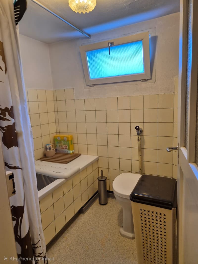 Charmante 4-Zimmer-Altbauwohnung in Glarus Nord – sofort verfügbar! (4)
