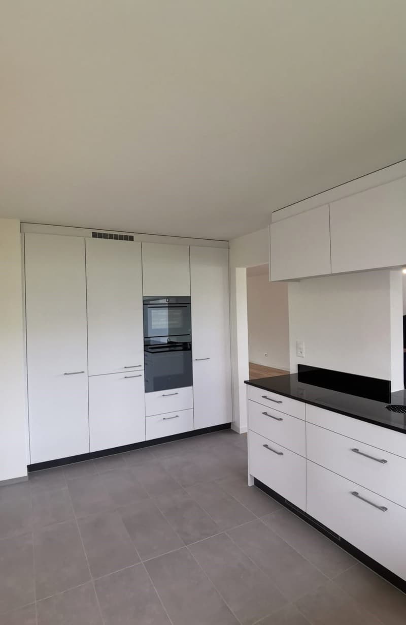 Grosszügige Wohnung an ruhiger Lage (4)