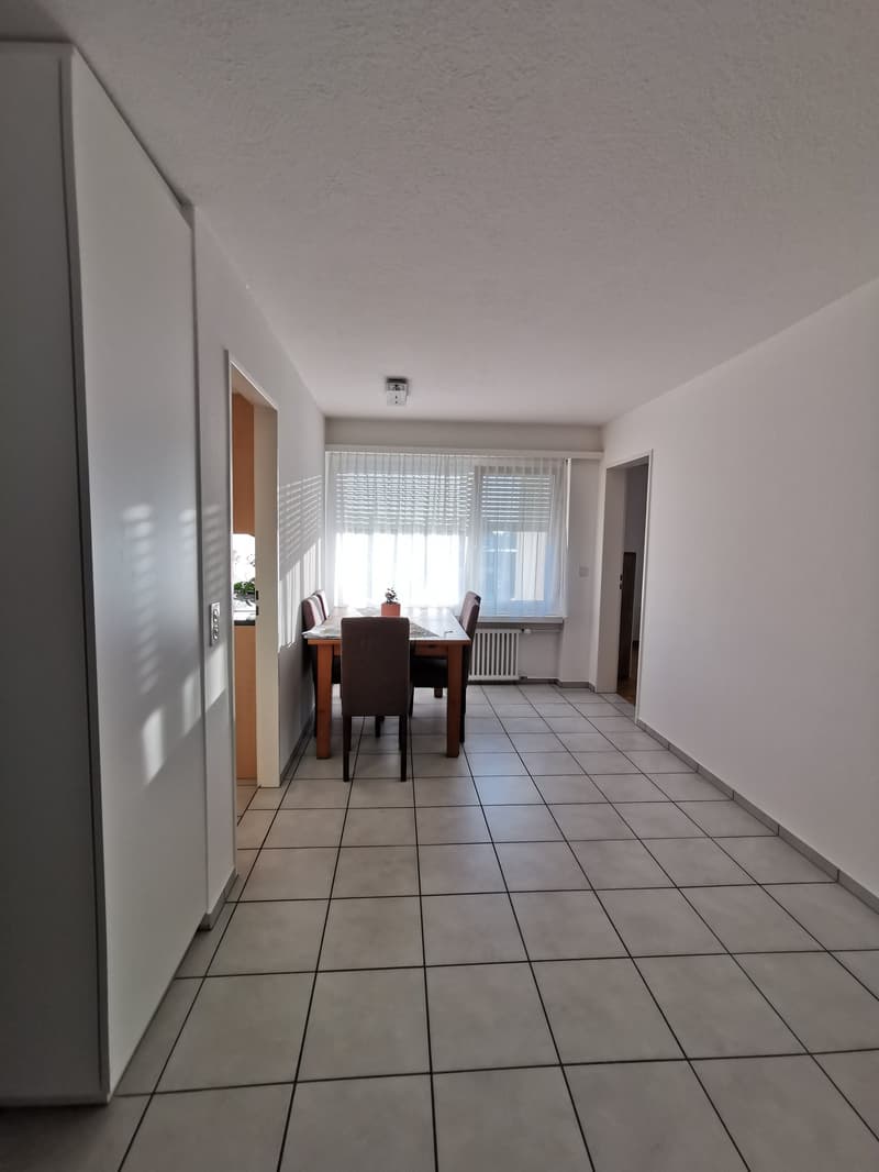 Wohnung an zentraler Lage in Uetikon am See (8)