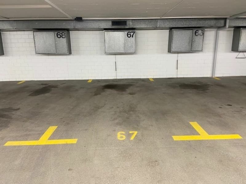 Beispielbild Einstellplatz