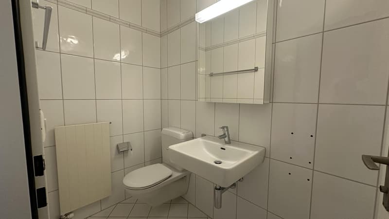 Badezimmer mit Dusche