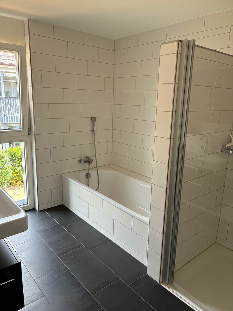 Helle 4.5-Zimmer-Wohnung im modernen Neubau im Herzen von Würenlingen (2)