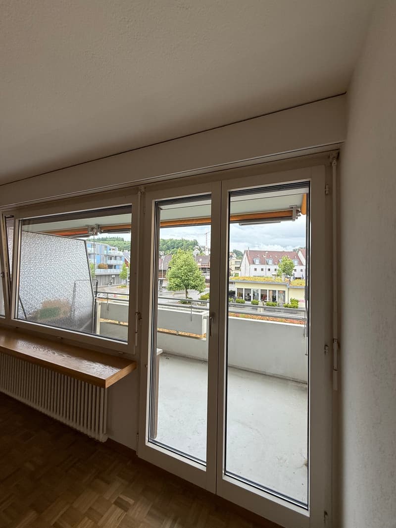 Helle 3.5-Zimmer-Wohnung mit Balkon in Birmensdorf – ab sofort verfügbar! (10)