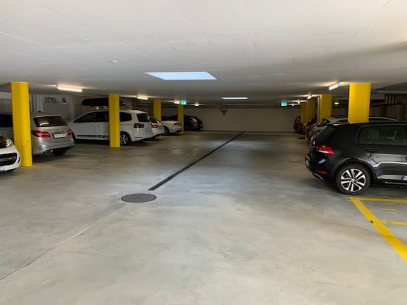 Einstellplatz in Tiefgarage (2)