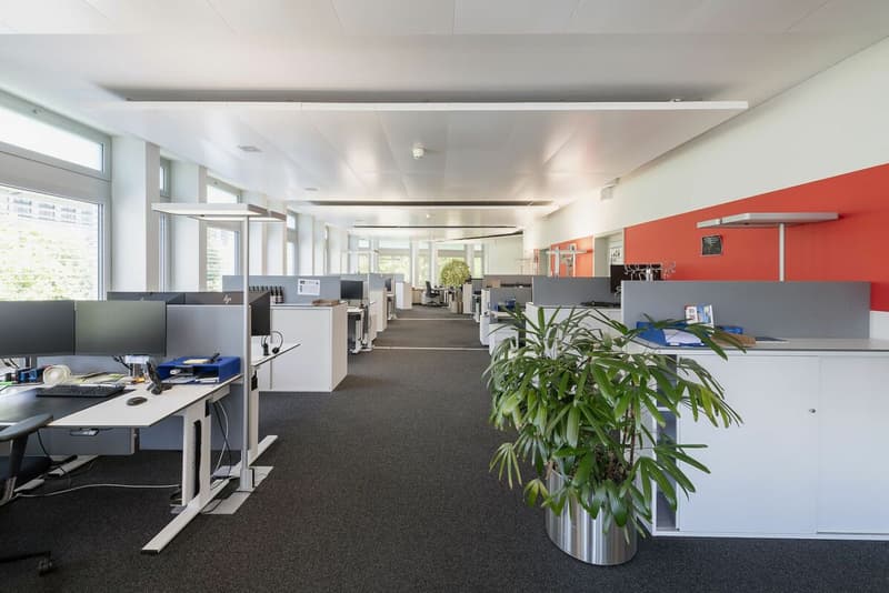 Espaces de bureau dans un emplacement central de ville de choix (4)