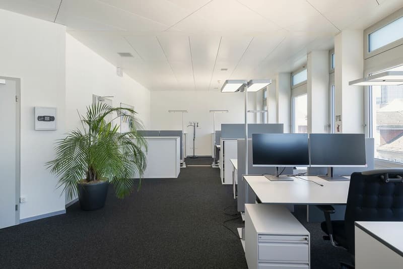 Espaces de bureau dans un emplacement central de ville de choix (3)