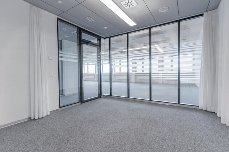 Ready-to-occupy office space in Stücki Business Park (2)