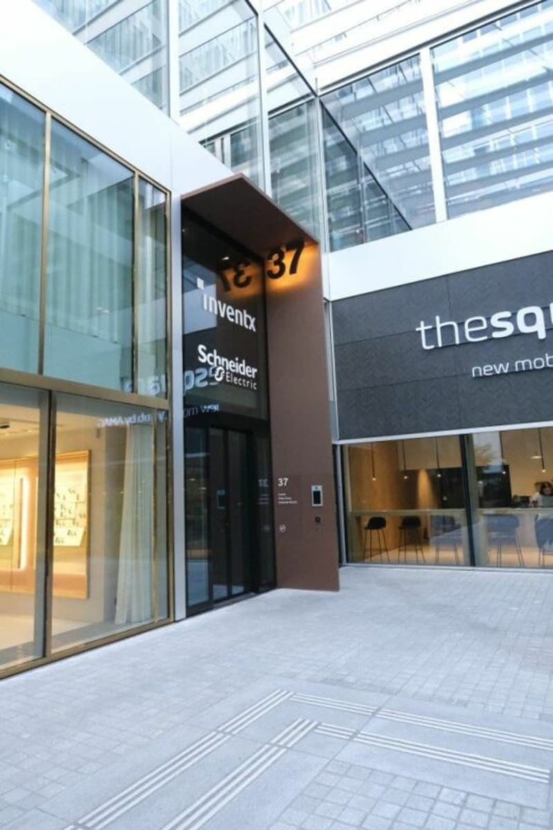 THE CIRCLE - Ausgebaute Bürofläche am Puls der Welt (3)
