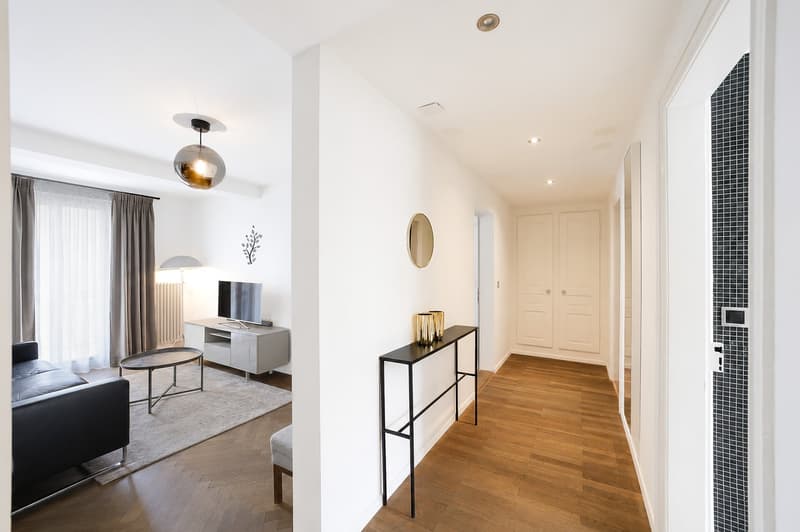 Grosszügige möblierte 3.5-Zimmer-Wohnung mit Balkon in Zürich-West (1)