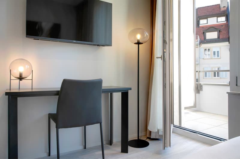 Studio Apartment Mini Kitchenette Balcony (3)