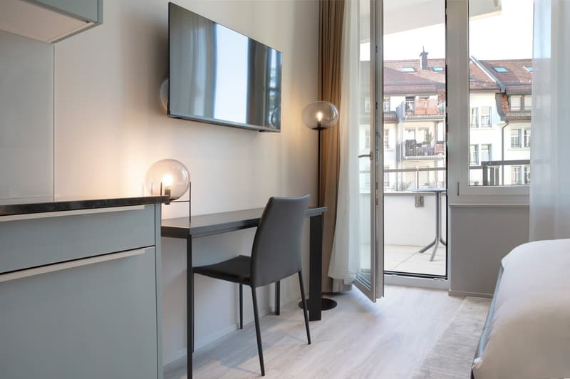 Studio Apartment Mini Kitchenette Balcony (2)