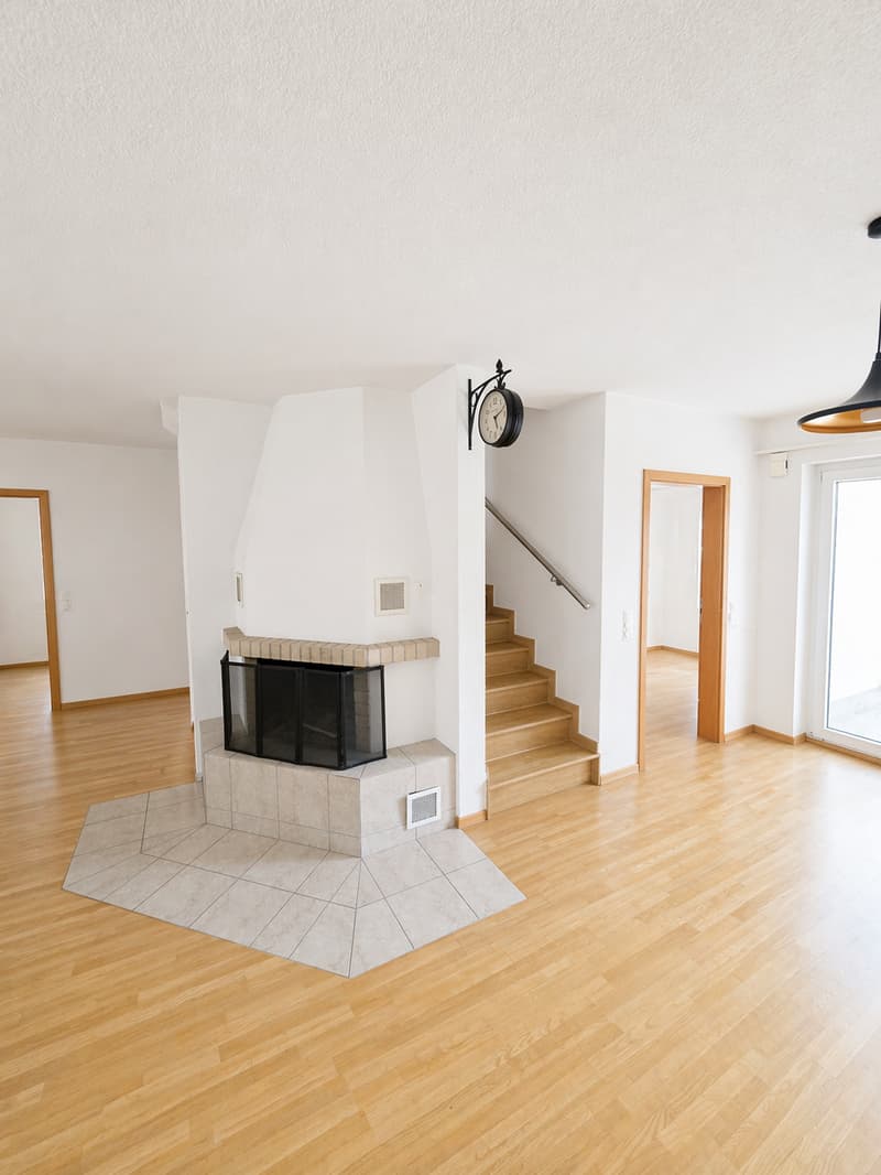 Traumhaft wohnen wie im Einfamlienhaushaus – 5.5 Zimmer mit Terrasse & eigenem Eingang (4)
