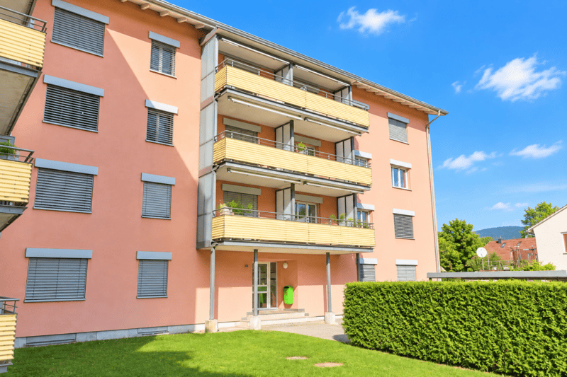 Neu Sanierte 3 Zimmerwohnung zentrale Lage ! (1)