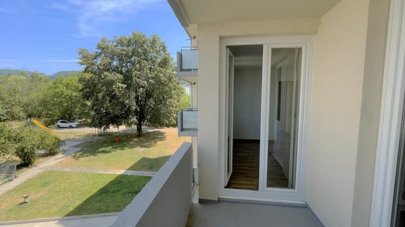 Spacieuse appartement de 2.5 pièces au calme avec balcon, place de parking et bonne accessibilité (4)