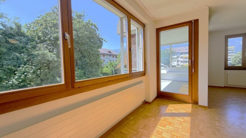 Eine sanierte und helle 3.5 Wohnung in einer ruhiger Lage Solothurn (10)