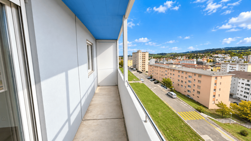 Bel appartement lumineux de 3 pièces avec balcon et magnifique vue dégagée à La Chaux-de-Fonds (14)