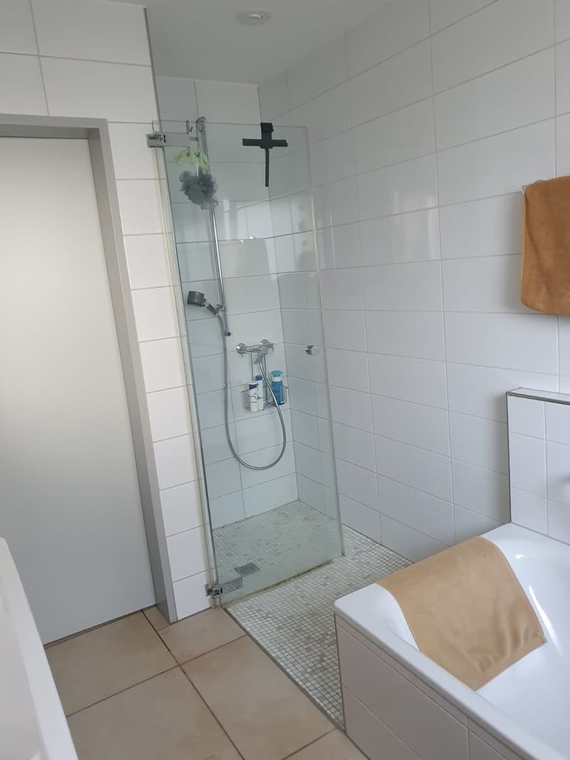 Schöne 4.5 Zimmer Parterrewohnung mit grossem Sitzplatz (12)