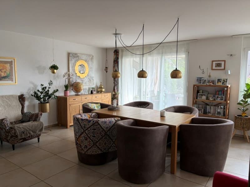 Schöne 4.5 Zimmer Parterrewohnung mit grossem Sitzplatz (3)