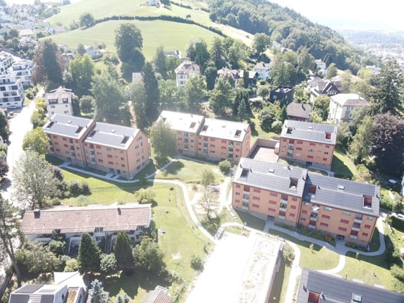 Kernsanierte 2.5-Zimmerwohnung im 2. OG rechts (10)