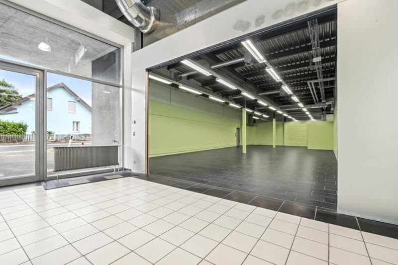 Espace de vente libre dans le Plaza Shopping Bremgarten (2)