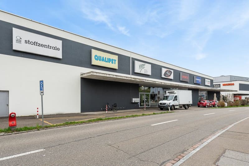 Espace de vente libre dans le Plaza Shopping Bremgarten (9)