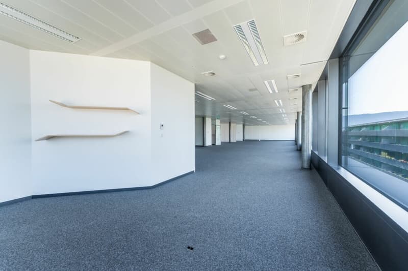 Surface administrative de 292 m² au 4? étage - grands plateaux de bureaux lumineux et modulables (7)