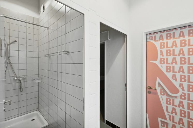 Attraktiver Standort mit Seesicht und top Visibilität (7)