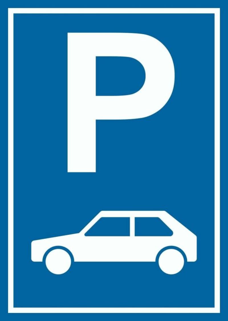 Einstellplatz in Bahnhofnähe (1)