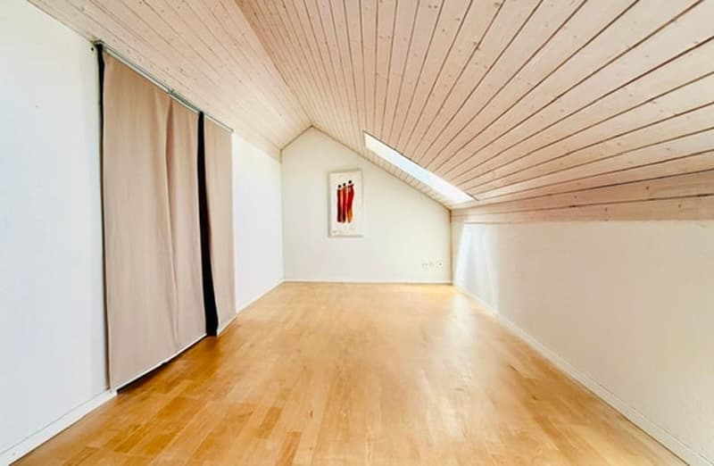 Charmantes 5.5-Zimmer-Einfamilienhaus in Niederhasli (9)
