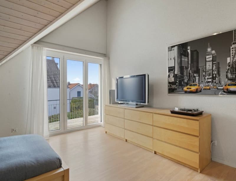 Charmantes 5.5-Zimmer-Einfamilienhaus in Niederhasli (10)
