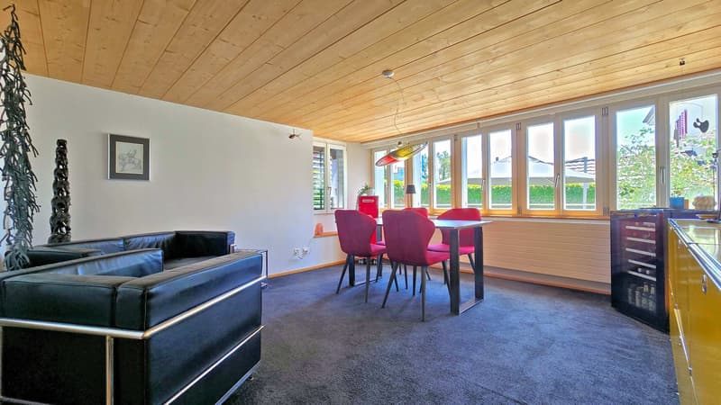 Komplett renoviert und stilvoll ausgebaut (3)
