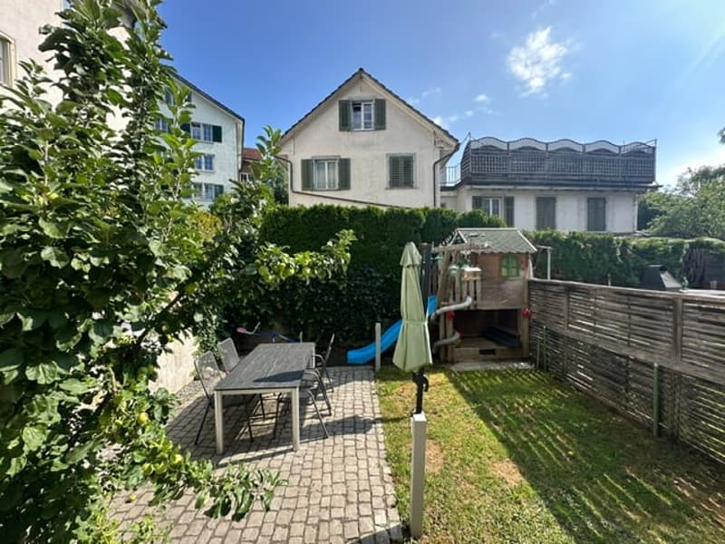 Sitzplatz mit Umgebungsanteil