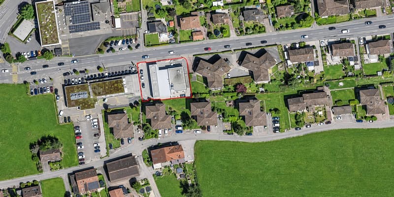 Anlageobjekt/-grundstück mit Geschäfshaus, Tiefgarage, Tankstelle und Tankstellenshop