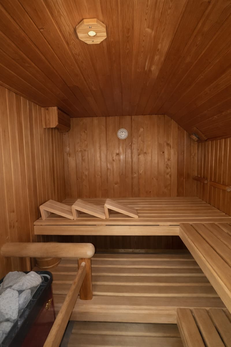 Die ersten 2 Monate mietfrei - Moderne 5.5-Zimmer-Maisonette-Wohnung in ruhiger Lage im Hirzel ZH (12)