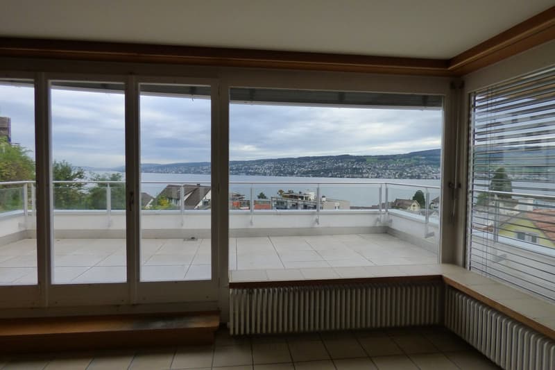 5-Zimmer-Wohnung mit traumhafter Terrasse und Seeblick in Horgen – befristet bis März - April 2027 (2)