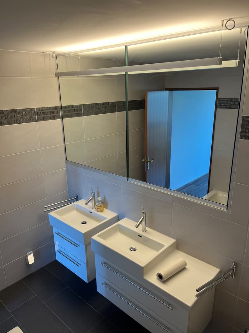 Helle 4.5-Zimmer-Wohnung mit Seesicht an der Seestrasse in Horgen (10)
