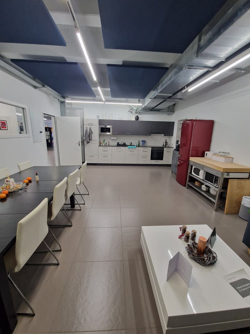 Topmoderne Büro-/Praxisräume - auch Gesamtfläche bis zu 840m2 möglich! (9)