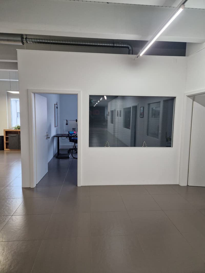 Topmoderne Büro-/Praxisräume - auch Gesamtfläche bis zu 840m2 möglich! (8)