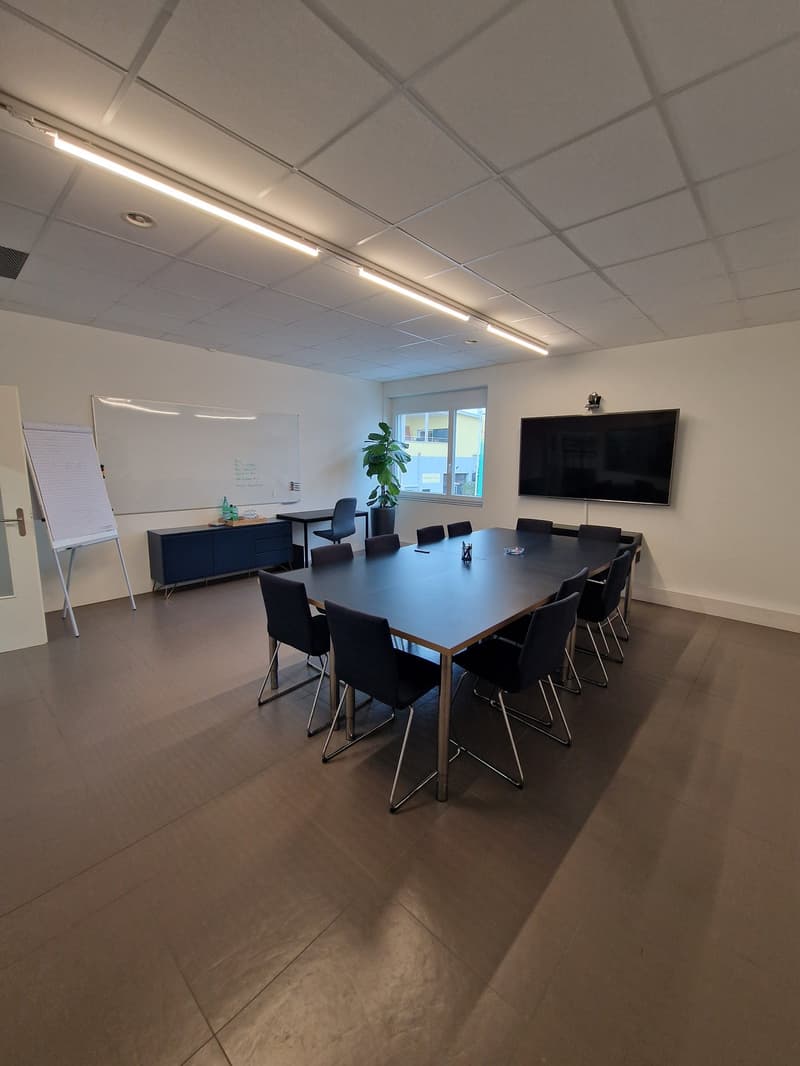 Topmoderne Büro-/Praxisräume - auch Gesamtfläche bis zu 840m2 möglich! (7)