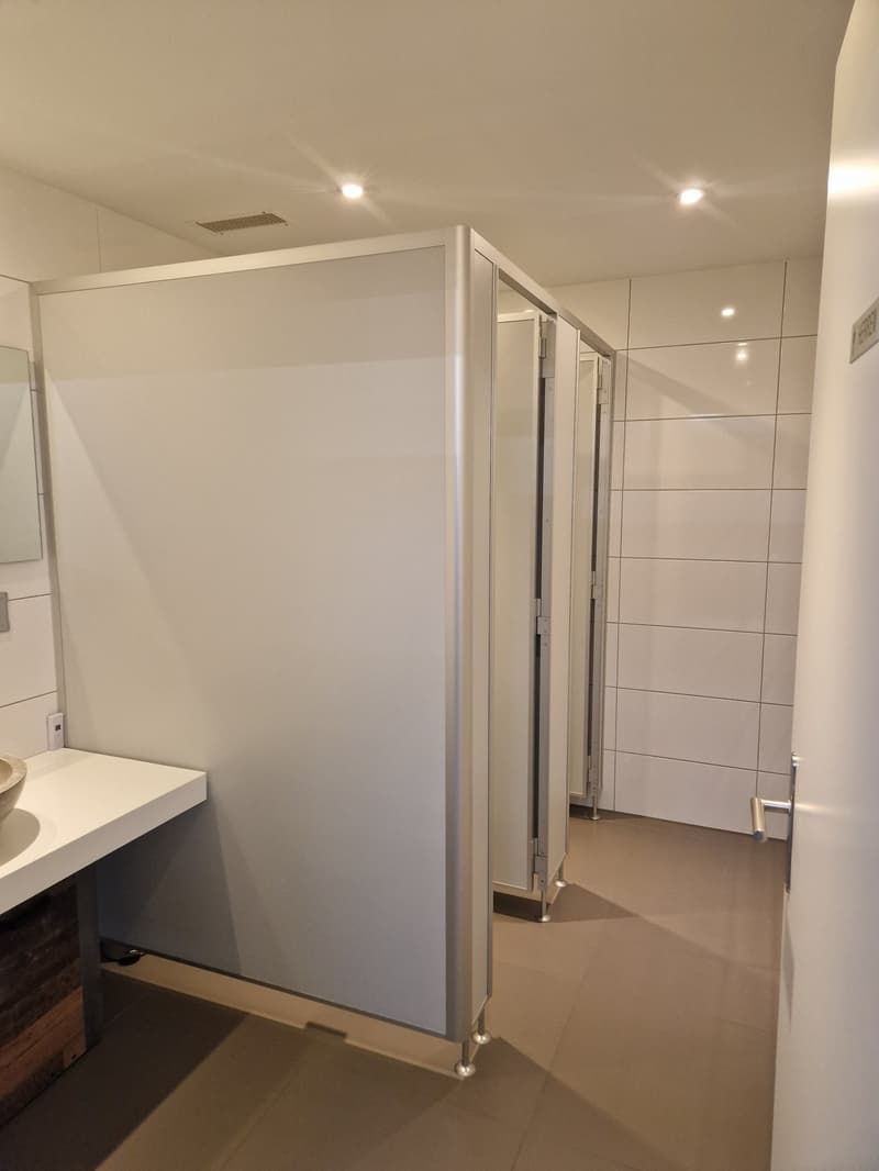 Topmoderne Büro-/Praxisräume - auch Gesamtfläche bis zu 840m2 möglich! (11)