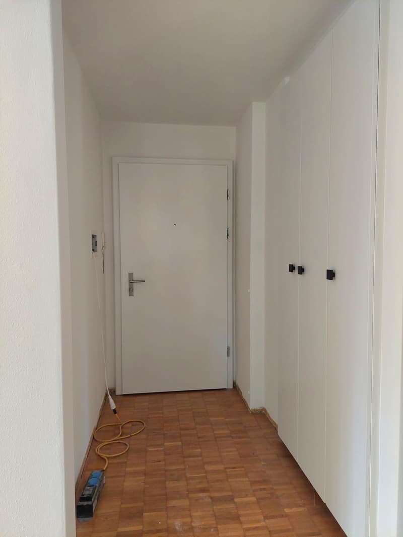 Teilsanierte Wohnung an ruhiger Lage (7)
