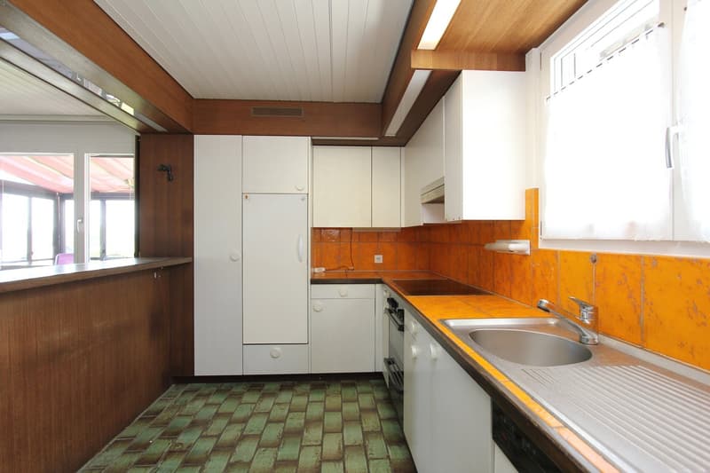 Attraktives 5½-Zimmer Einfamilienhaus mit Garage und schöner Bergsicht (9)