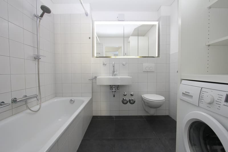 Helle 4½-Zimmerwohnung mit schöner Aussicht auf den Rhein (9)