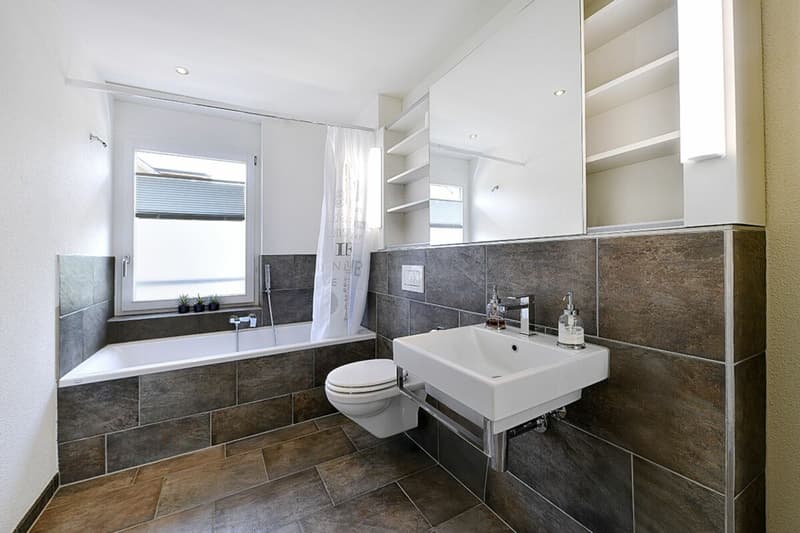 Badezimmer im Obergeschoss