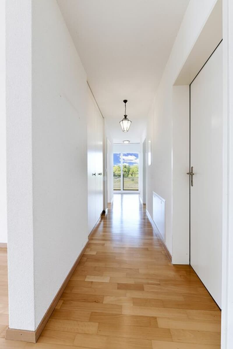Gepflegte 4.5-Zi. Eigentumswohnung an idealer Lage mit grossem Balkon (7)